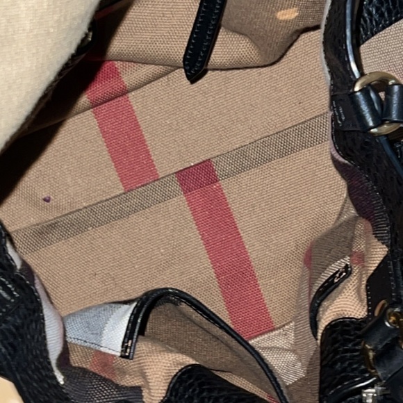 Burberry Maidstone Saddle Leather Bag - Picture 4 of 11